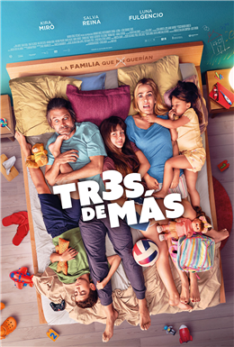 Tres de más